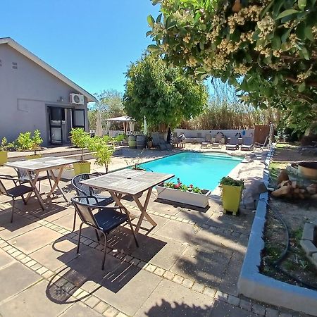 Ons Stee Bed And Breakfast Wellington Exteriör bild