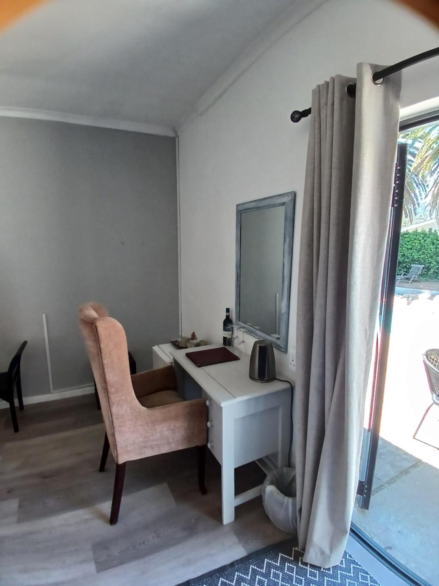 Ons Stee Bed And Breakfast Wellington Exteriör bild