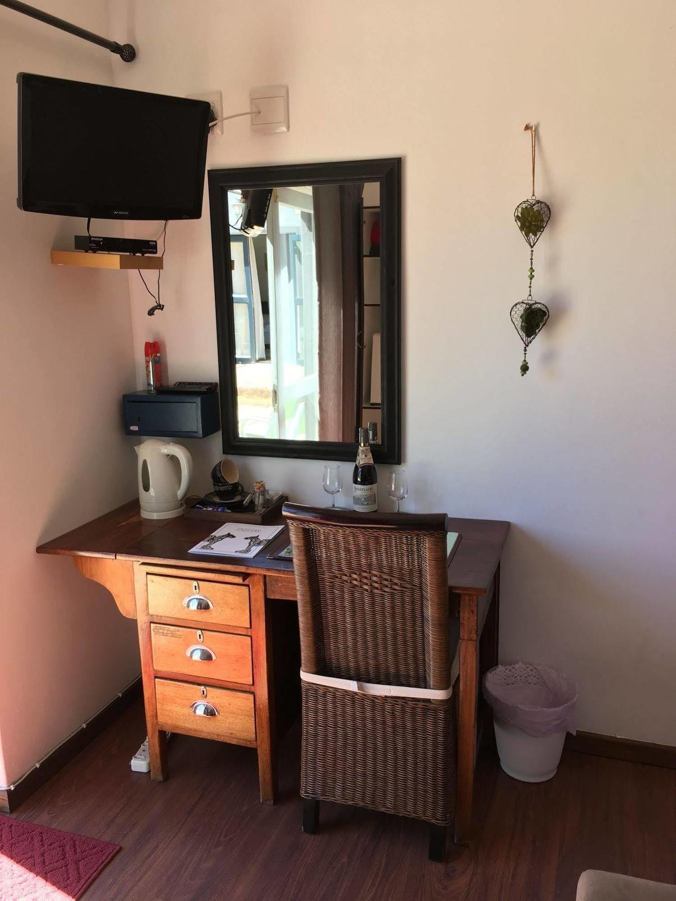 Ons Stee Bed And Breakfast Wellington Exteriör bild
