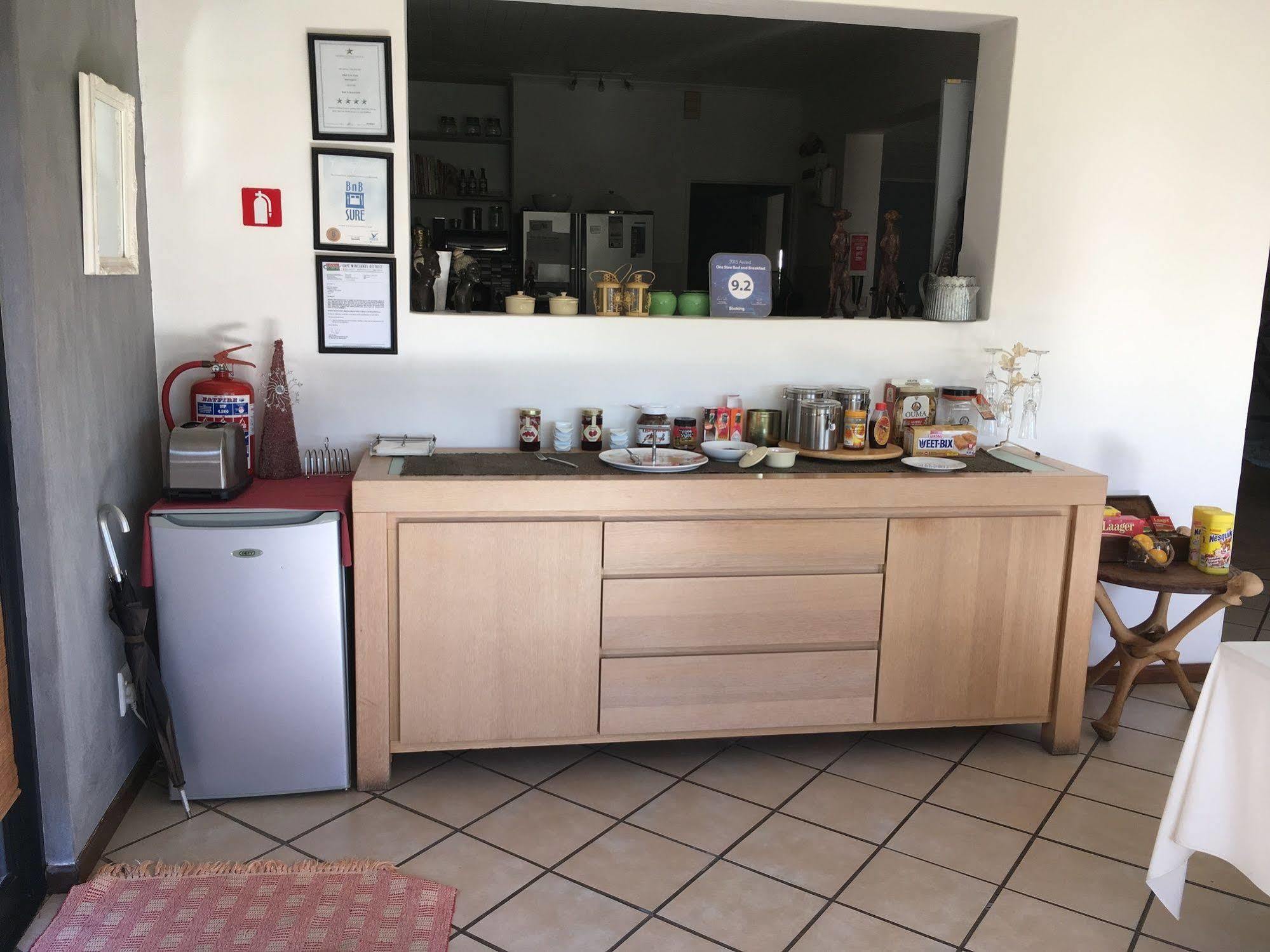 Ons Stee Bed And Breakfast Wellington Exteriör bild